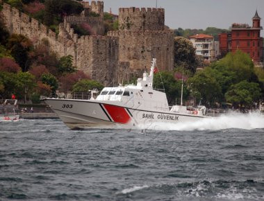 Αυξάνουν την ένταση στο Αιγαίο οι Τούρκοι: Προσπάθησαν να απομακρύνουν ελληνικό αλιευτικό (βίντεο)